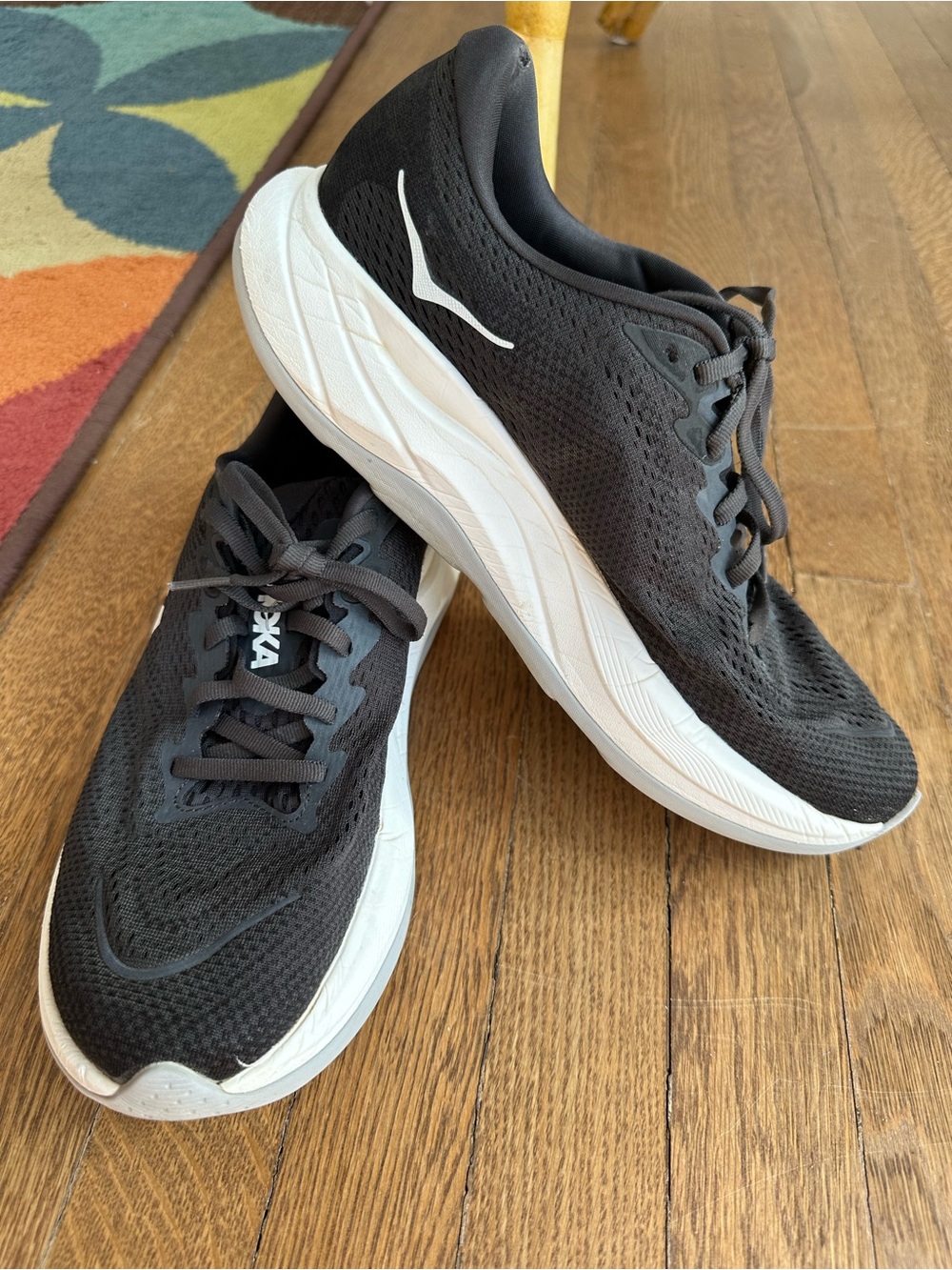 Hoka Women's Rincon 4 Black White Running Shoes Size 10.5